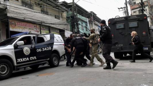 Pelo menos 81 pessoas foram presas