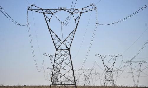 Adiada votação da MP que busca limitar custos da energia ao consumidor