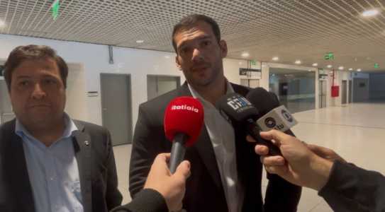 Samir Xaud, presidente da CBF, junto de Alberto Guerra, mandatário do Grêmio