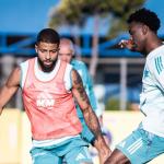 João Marcelo e Jonathan Jesus podem formar dupla de zaga do Cruzeiro após 10 meses