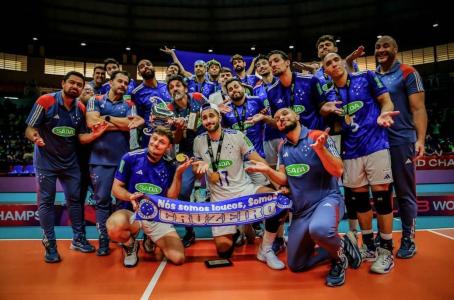Elenco do Cruzeiro campeão do Mundial de 2025