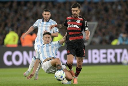 Flamengo segura o Racing e se classifica à final da Libertadores