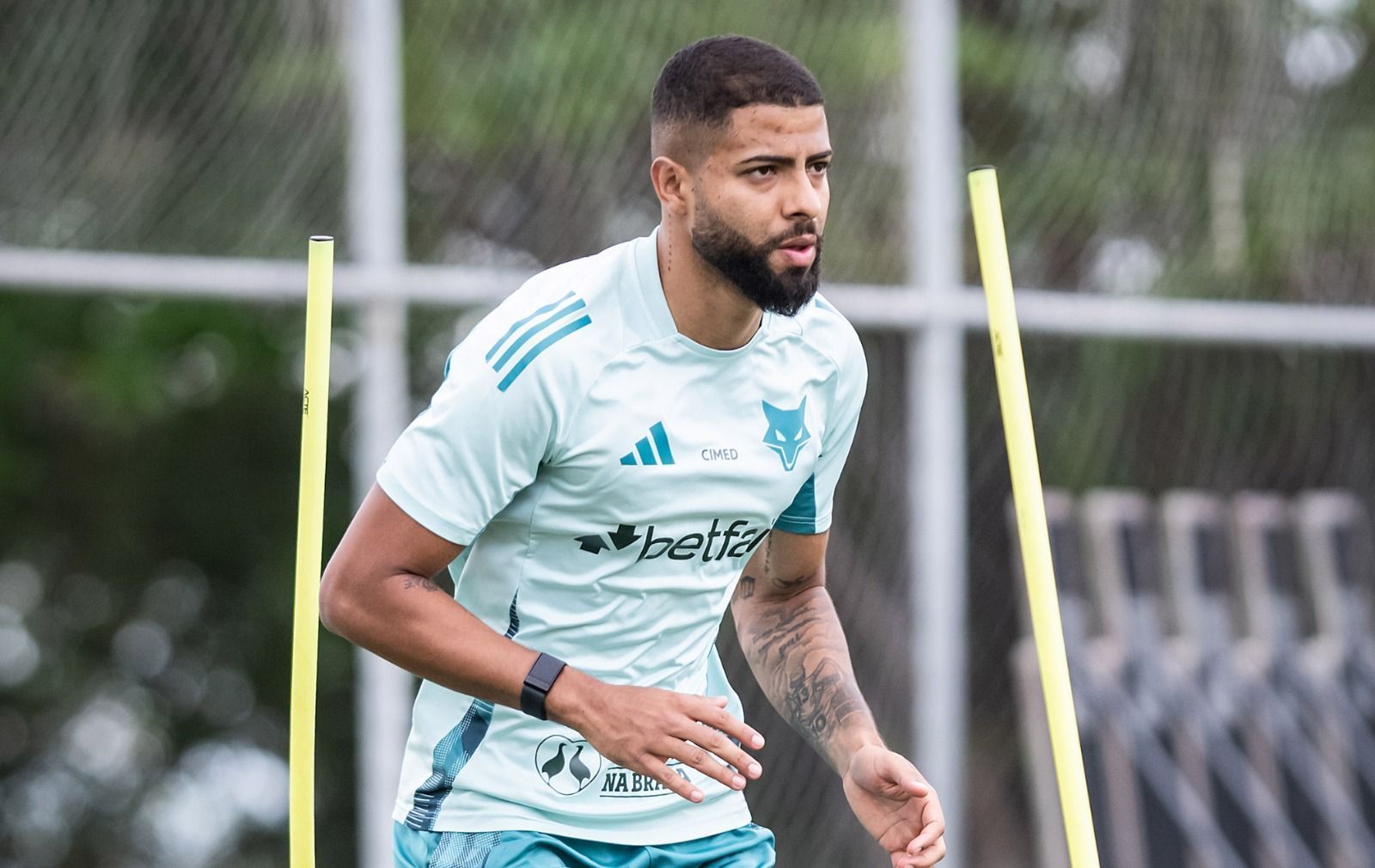 João Marcelo admite 'falha' do Cruzeiro e vê necessidade de resposta contra o Vitória