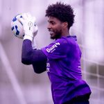 Hugo Souza, do Corinthians, é cortado para jogo contra o Ceará; entenda motivo