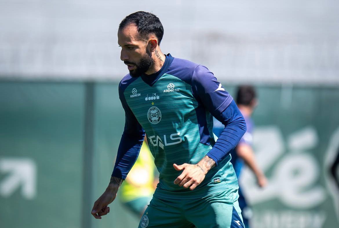 Escalação do Coritiba pode ter retorno de peso contra o CRB pela Série B