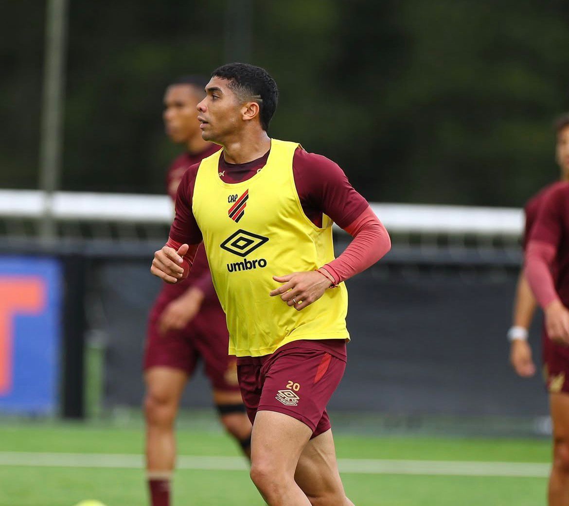Escalação do Athletico-PR: o provável time para enfrentar o Goiás pela Série B