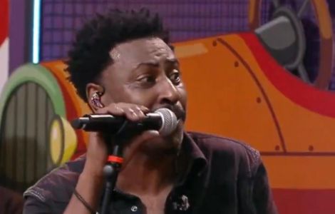 Dodô, vocalista do Pixote, em festa de A Fazenda 17