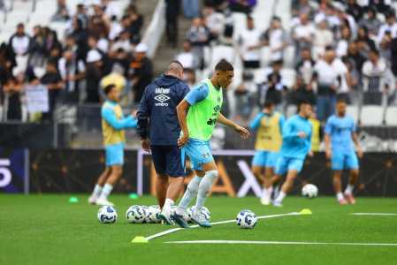 Grêmio foi derrotado pelo Corinthians na Neo Química Arena, em São Paulo