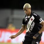 Preocupa? Fernando Diniz explica substituição de volante em derrota do Vasco