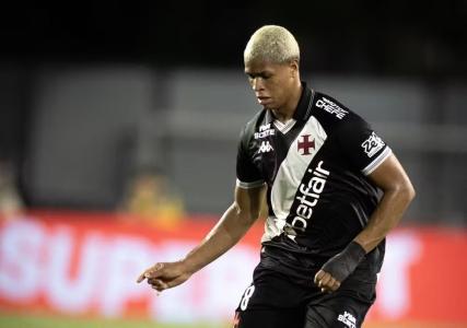 Barros pode ser desfalque no Vasco contra o Botafogo