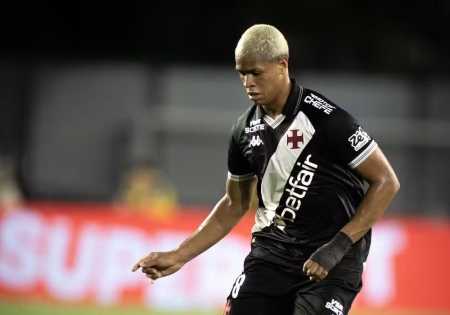 Barros pode ser desfalque no Vasco contra o Botafogo
