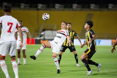 Botafogo-SP vence Volta Redonda em confronto direto na Série B