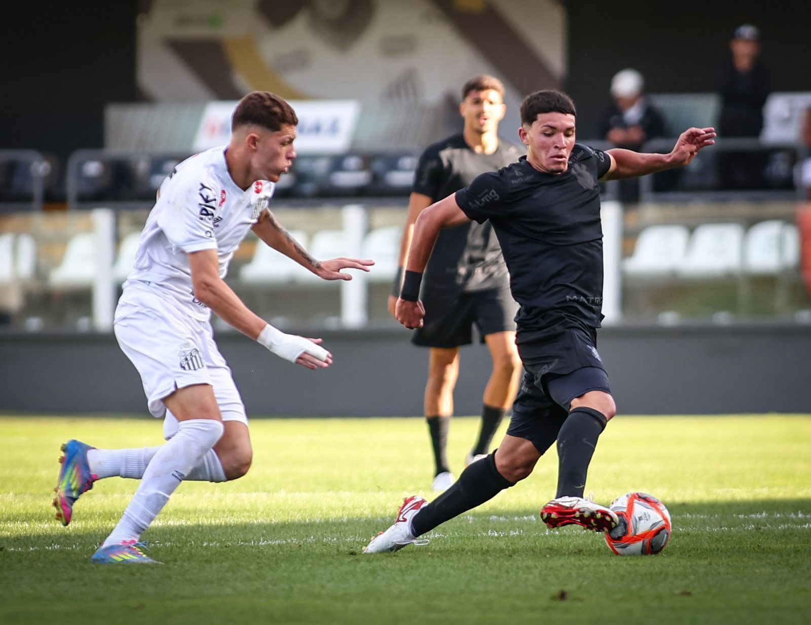 Corinthians renova com titular do sub-20; veja detalhes