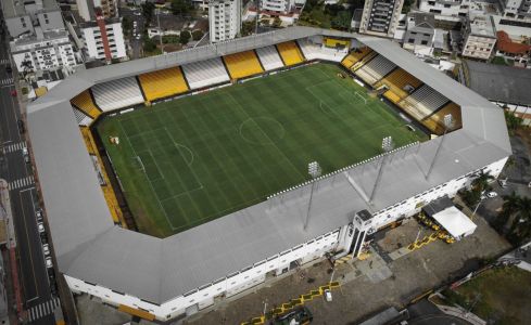 Estádio Heriberto Hulse, em Criciúma