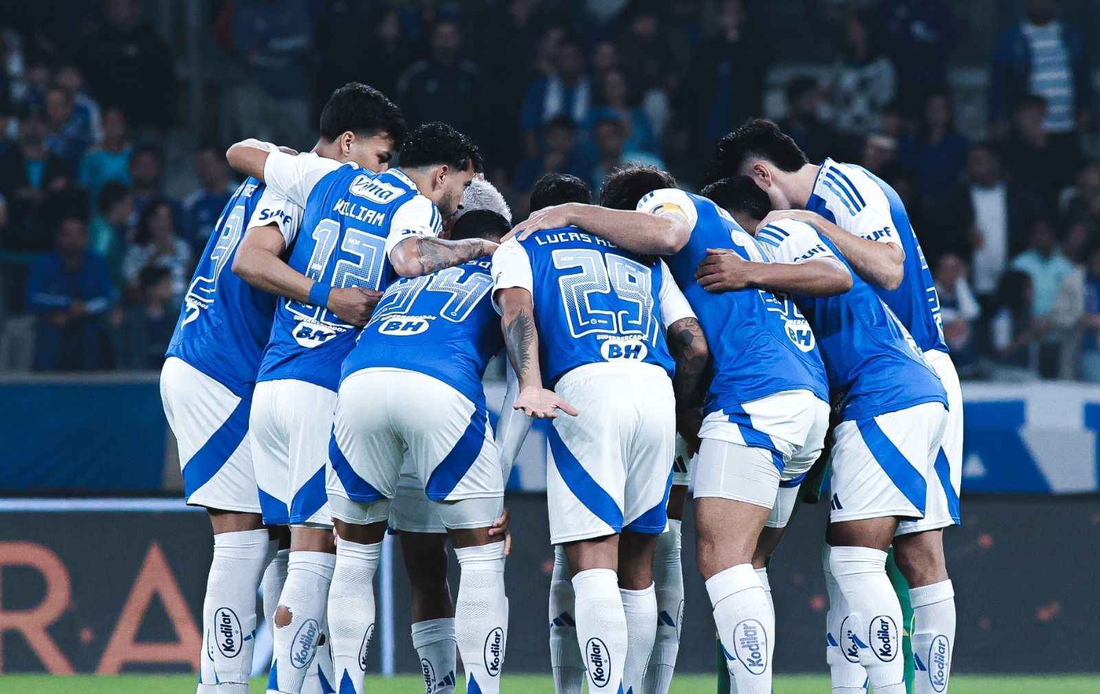 Dupla do Cruzeiro projeta duelo com Grêmio e revela pedidos de Jardim