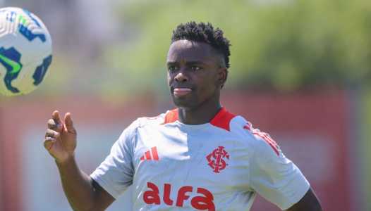Carbonero deve retornar ao time titular do Inter contra o Vitória