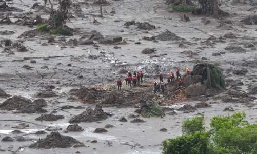 O rompimento da Barragem do Fundão, em Mariana, ocorreu no dia 5 de novembro de 2015