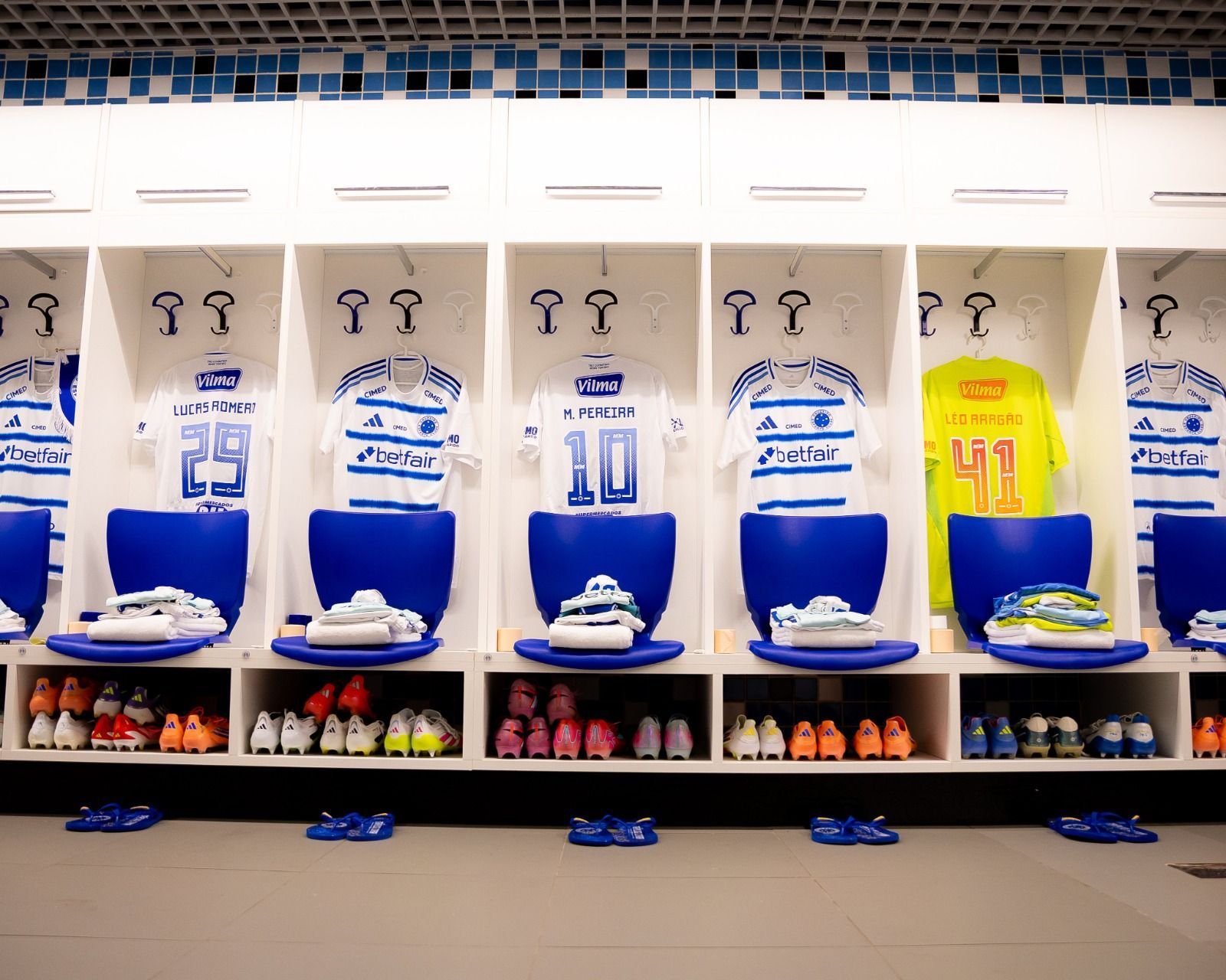 Escalação do Cruzeiro: Jardim aproveita reforços e muda time contra o Grêmio