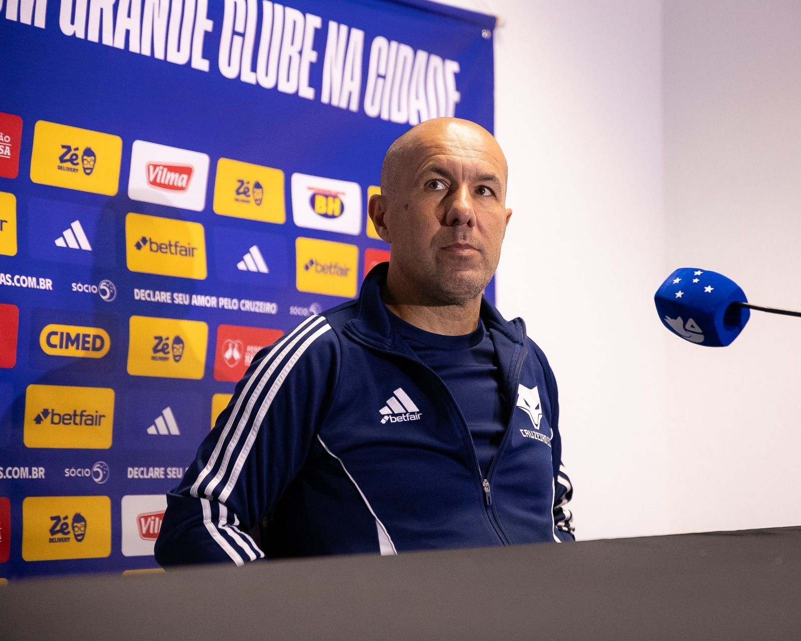 Jardim reage à vitória do Cruzeiro sobre o Grêmio e destaca ‘arma’ da temporada