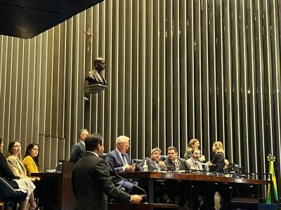 Isenção do IR para quem ganha até 5 mil reais aprovada no Senado