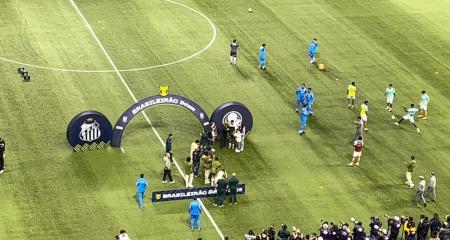 Zé Rafael foi homenageado pelo Palmeiras antes do clássico contra o Santos