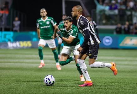 Mayke foi titular do Santos na derrota por 2 a 0 para o Palmeiras