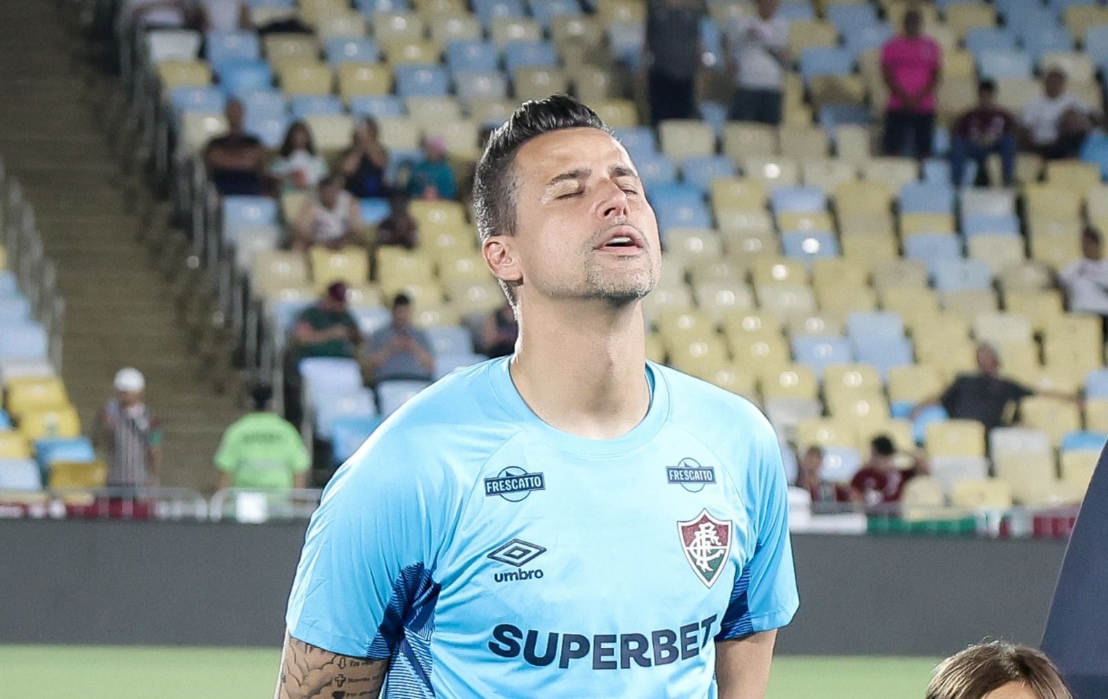 Titular do Cruzeiro revela orientações de Fábio, do Fluminense: 'Ídolo para mim'