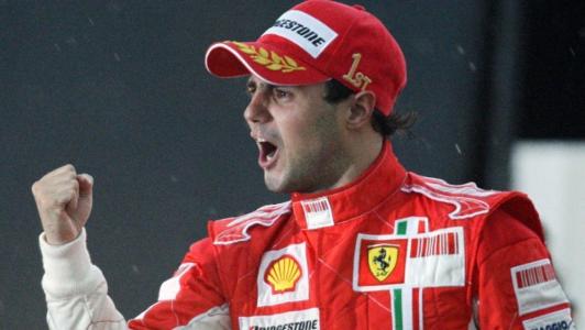 Felipe Massa celebra conquista do GP de São Paulo em 2008
