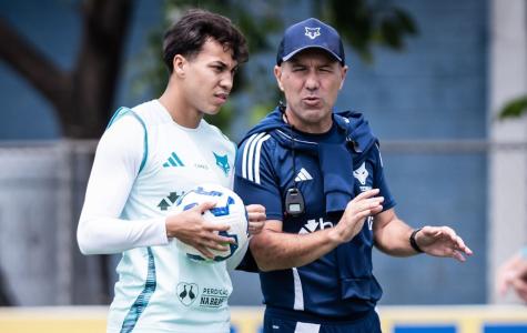 Kaio Jorge e Leonardo Jardim durante treino do Cruzeiro