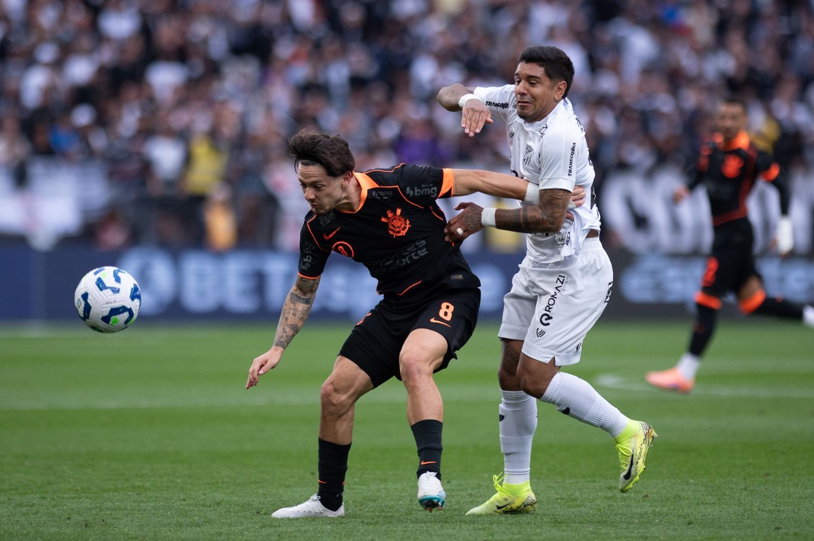Corinthians perde Rodrigo Garro para clássico contra o São Paulo
