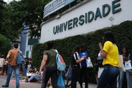 Primeiro dia do Enem teve provas de redação, linguagens e humanidades