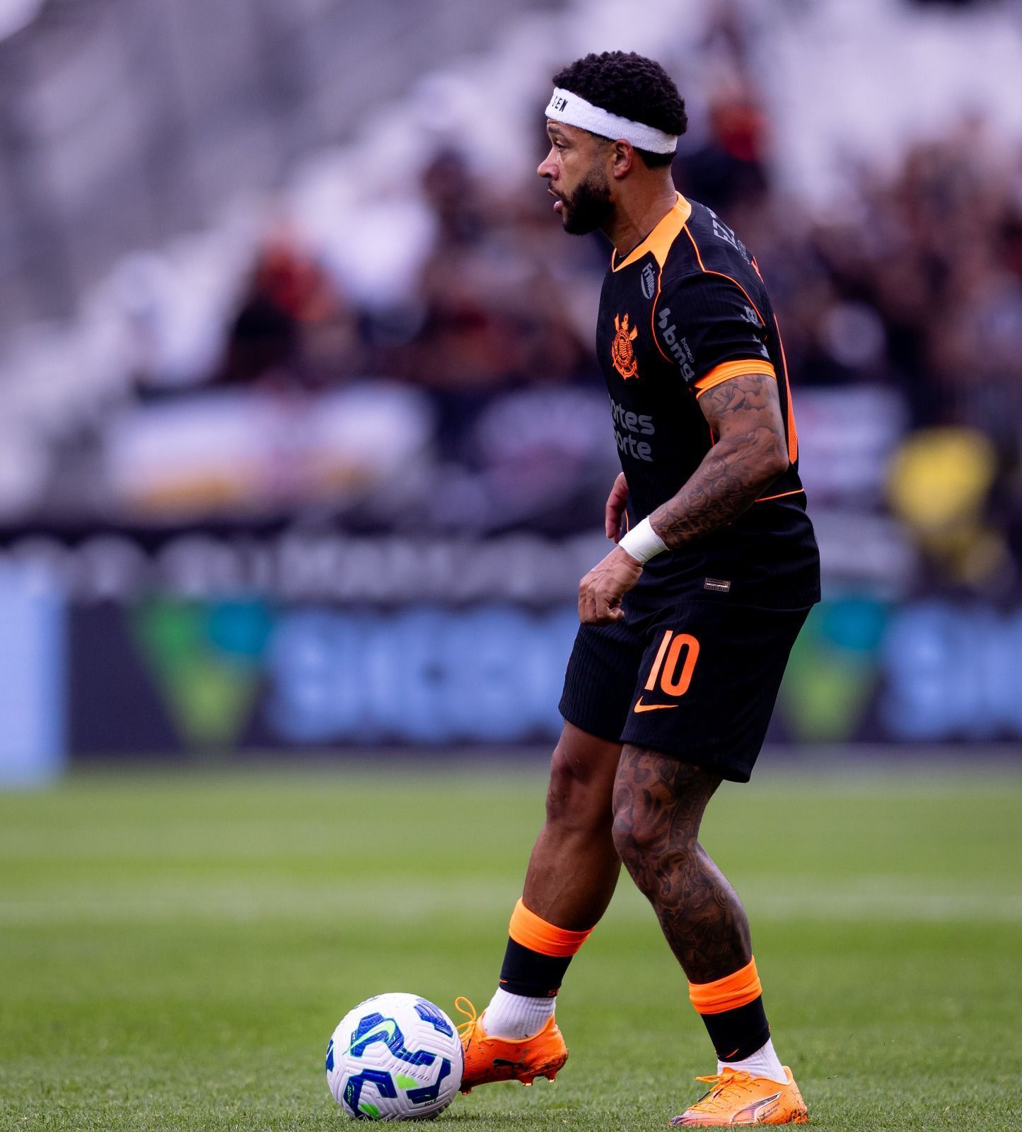 Memphis Depay abre o jogo após derrota do Corinthians para o Ceará