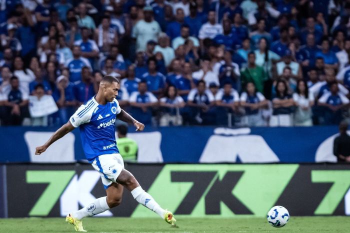 Walace, volante do Cruzeiro