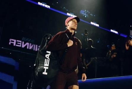 Jannik Sinner vence Félix Auger-Aliassime pelo ATP finals