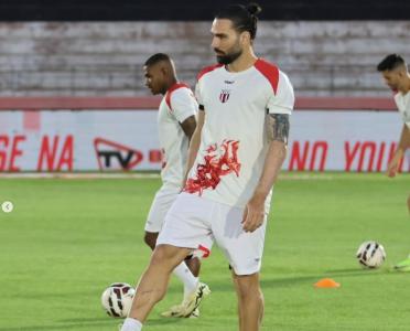 Léo Gamalho anotou o gol do Botafogo-SP contra o Amazonas
