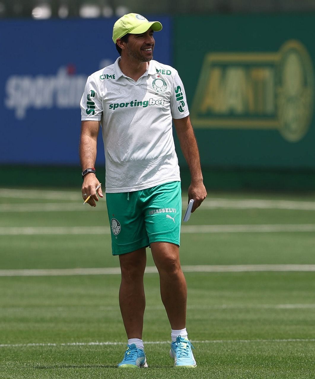 Dirigente do Palmeiras manda recado sobre renovação de contrato com Abel Ferreira