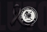 Luto no futebol: jovem promessa morre baleada em Salvador