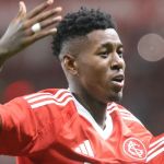 Após interesse do Flamengo, titular do Inter recebe sondagens da Europa