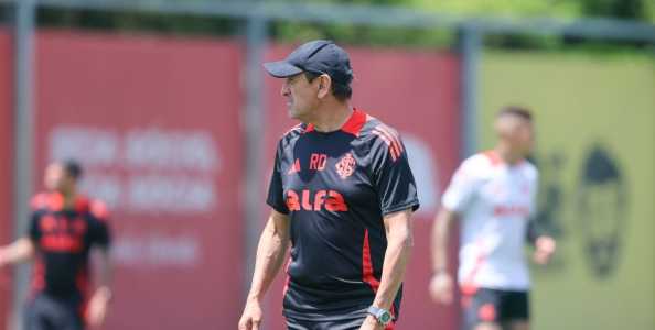 Ramón Díaz treina o Inter para enfrentar o Ceará