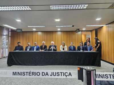 Coletiva de imprensa no Palácio da Justiça nesta quinta (13)