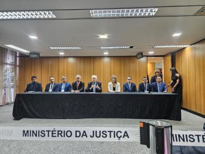 Coletiva de imprensa no Palácio da Justiça nesta quinta (13)