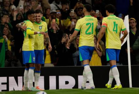 Estêvão marcou o primeiro gol