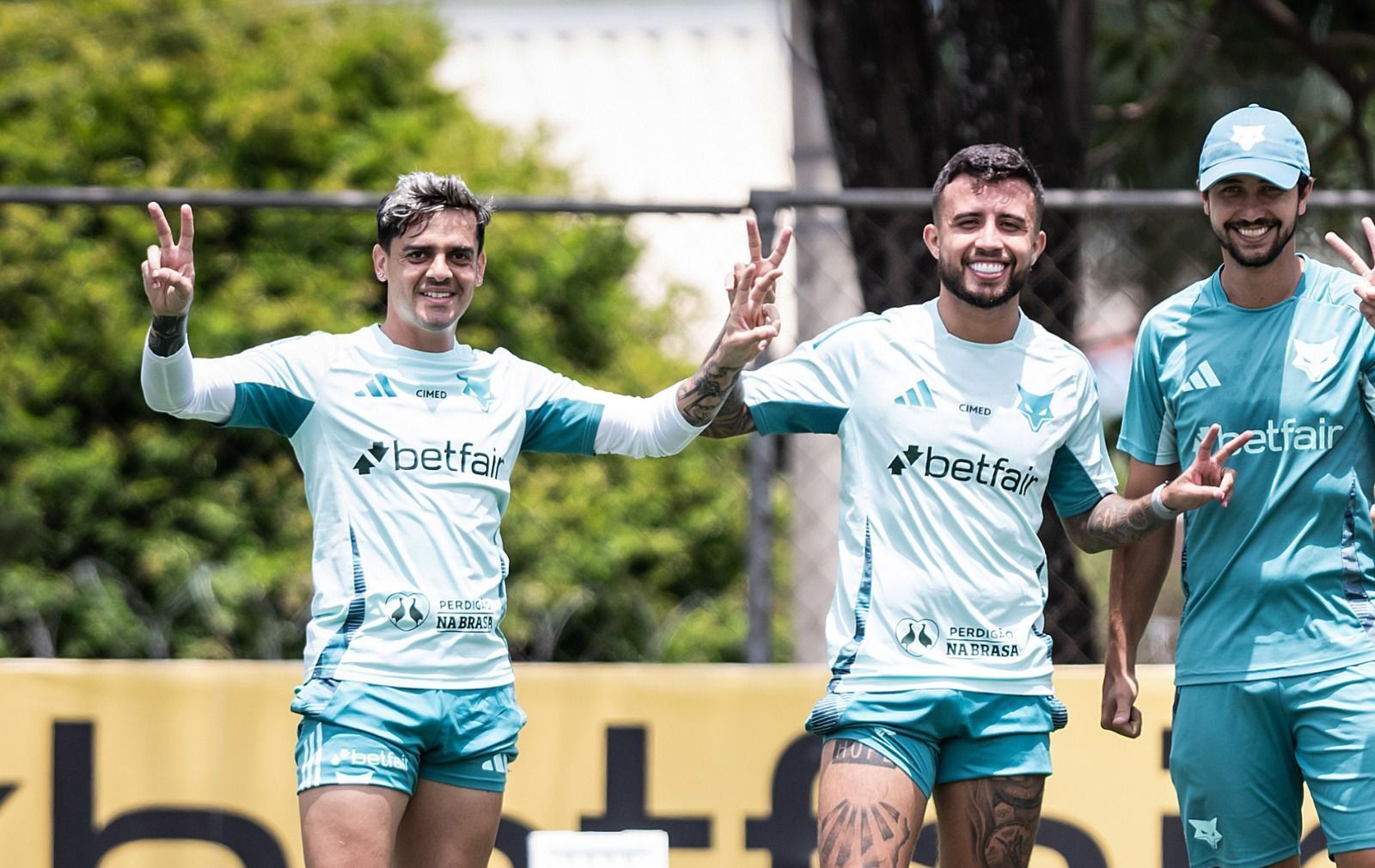 Dupla evolui e se aproxima de retorno a jogos do Cruzeiro