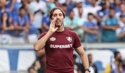 Luís Zubeldía ainda não definiu o centroavante titular contra o Flamengo