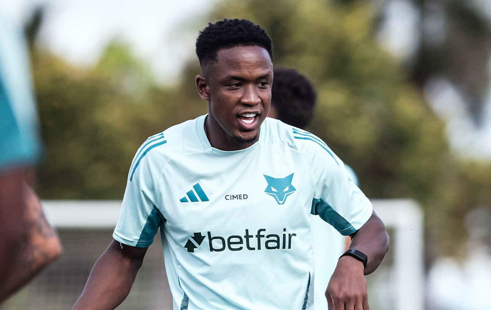 Atacante vive expectativa de estreia como titular do Cruzeiro três meses após anúncio