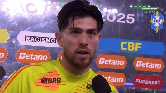 Rossi, goleiro do Flamengo, em entrevista após jogo contra o Fluminense