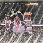 Torcida do Corinthians provoca São Paulo com mosaico; veja