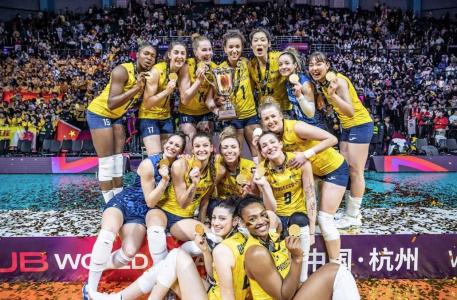 Conegliano, de Gabi Guimarães, foi campeão do Mundial de 2024
