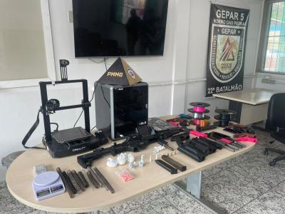 Fábrica de armas falsas foi descoberta em BH