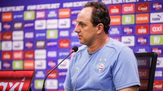 Técnico Rogério Ceni, do Bahia, durante entrevista coletiva